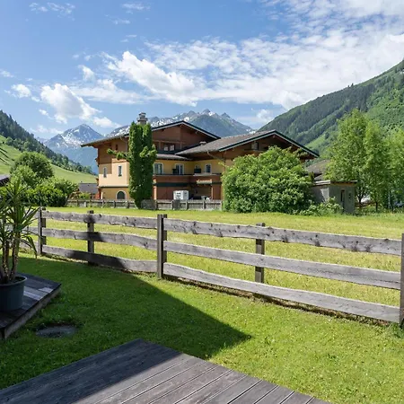 アパート Sonnalm 102 ラウリス